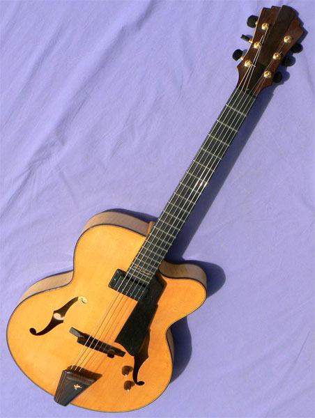 2005 Eastman AR-880 John Pisano Model